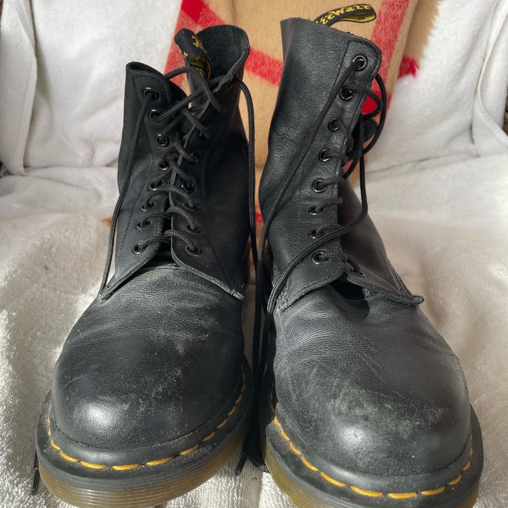 Dr. Martens Pascal work boots, size 11  in barely-used condition black leather.